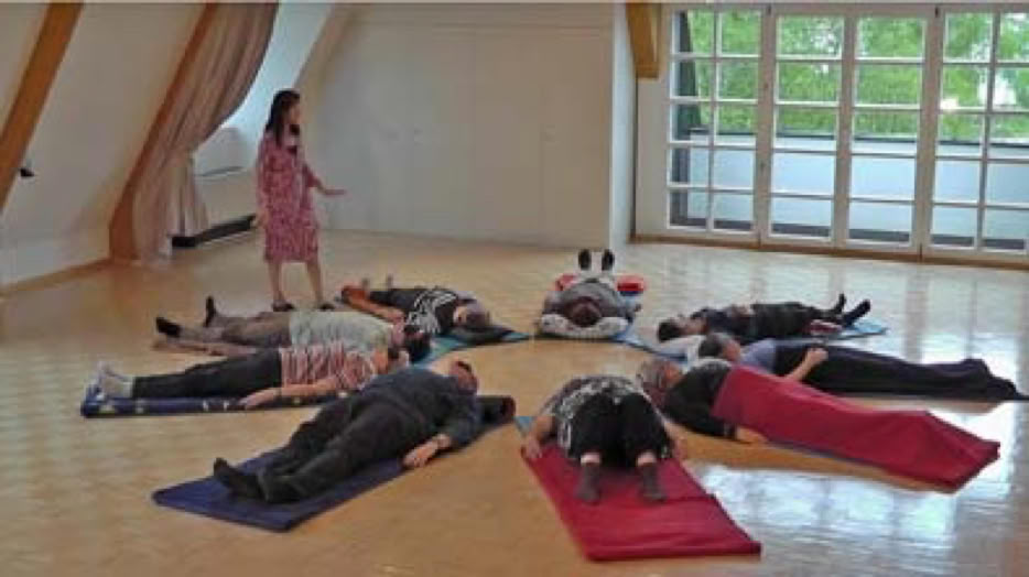 Workshop für Spirituelle Rückführungen mit Ursula Demarmels (c) Univ.-Prof. Dr. Gerhard W. Hacker 